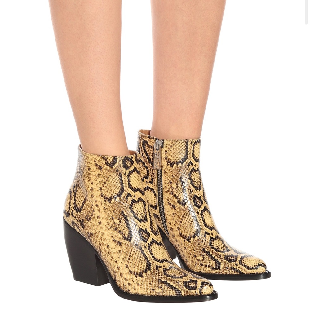Chloe Rylee Ankle Boot - Picture 5 of 6